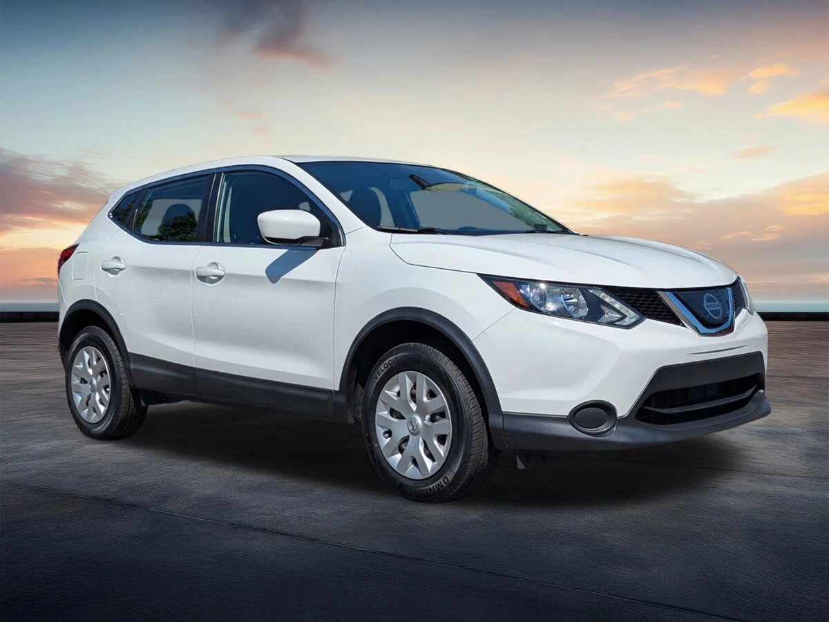 2019 Nissan Rogue Sport S FWD's photo