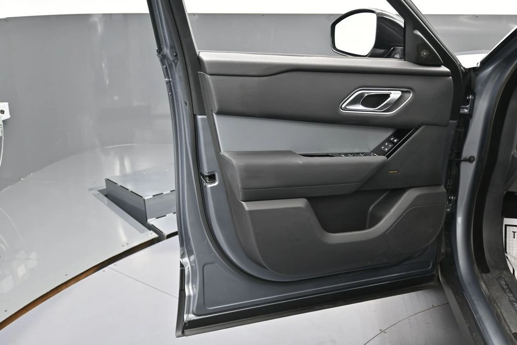 2025 Land Rover Range Rover Velar S - Photo 38