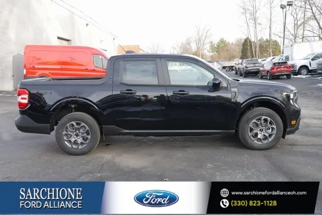 2025 Ford Maverick XLT's photo