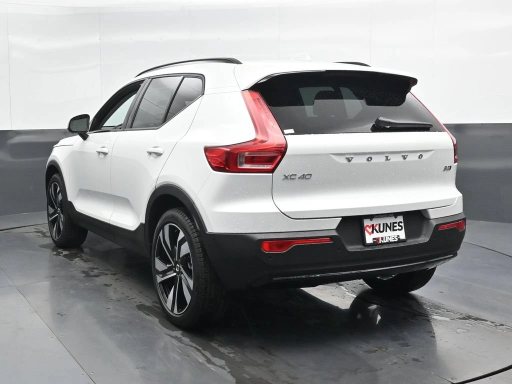 2026 Volvo XC40 Ultra - Photo 8