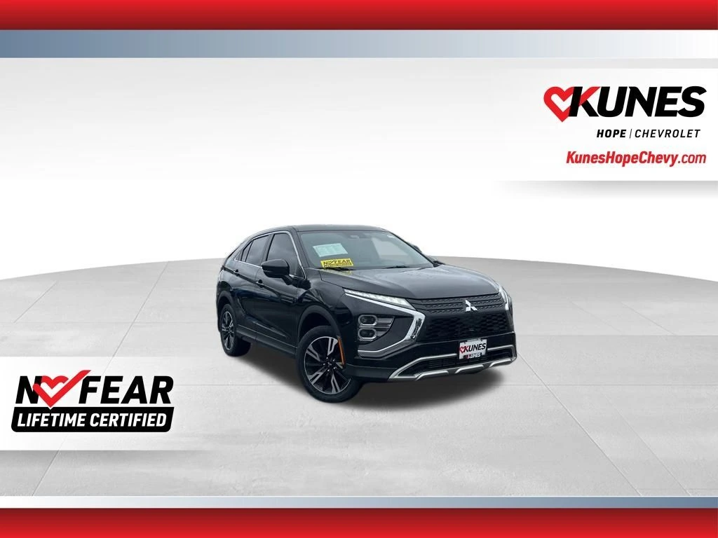 2023 Mitsubishi Eclipse Cross SE's photo