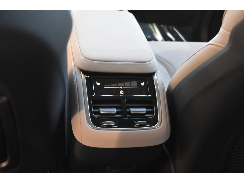 2026 Volvo - image 16