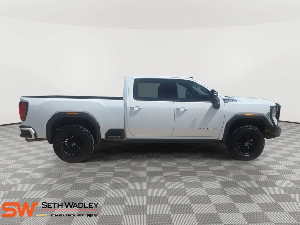 2022 GMC Sierra 2500HD AT4 - Photo 8