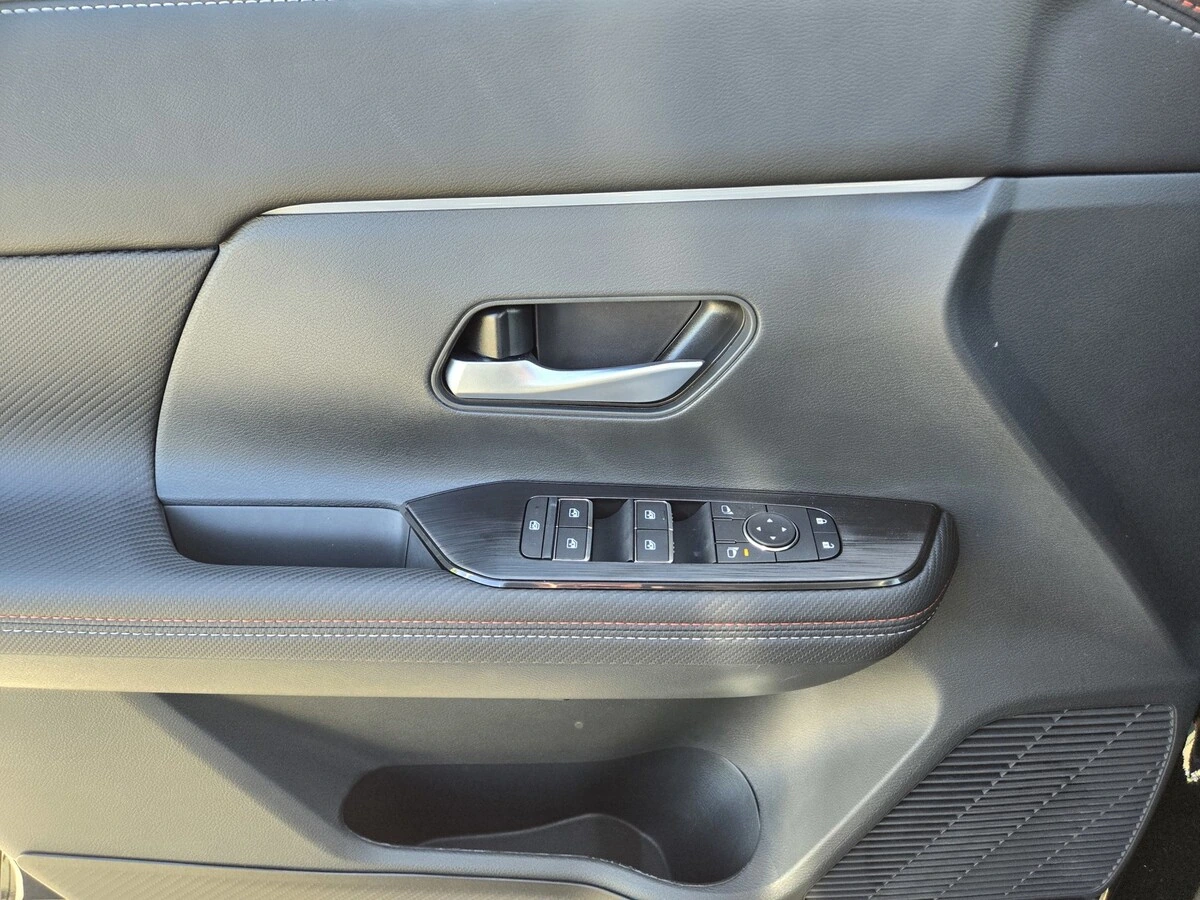 2026 Nissan KICKS SR AWD - Photo 11