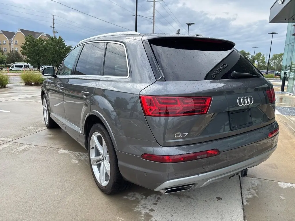 2019 Audi Q7 Prestige photo 9