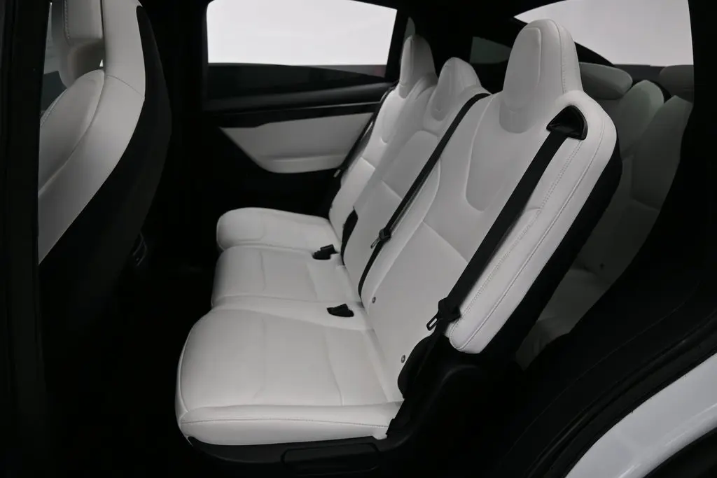 2019 Tesla Model X Long Range photo 36