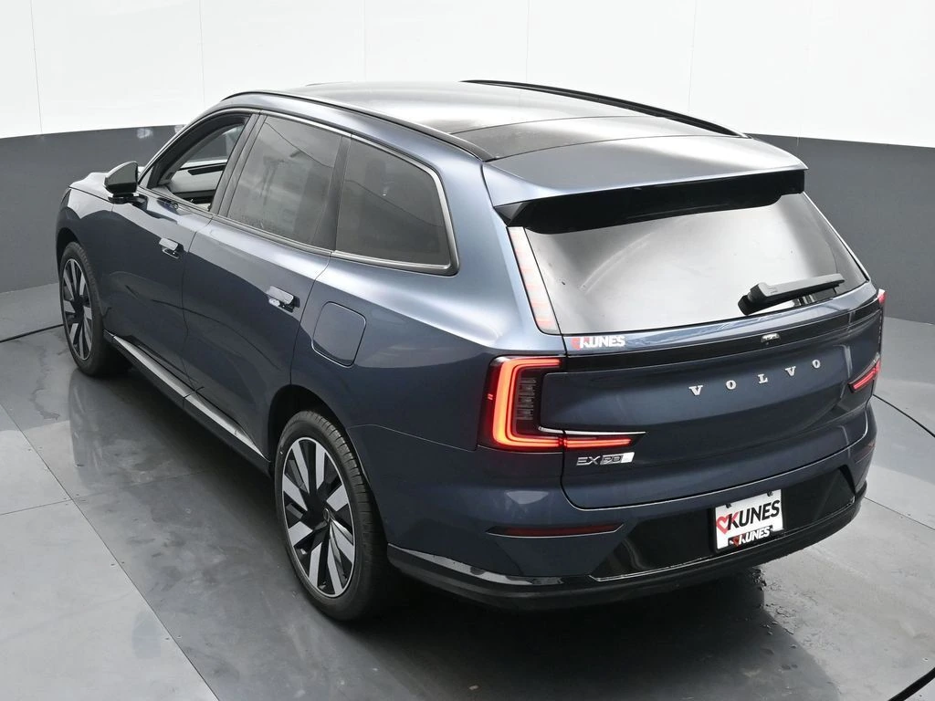 2025 Volvo EX90 Ultra - Photo 31