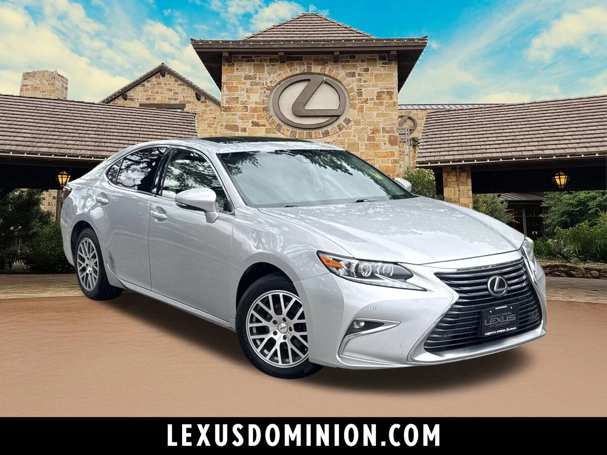 2016 Lexus ES 350 350's photo