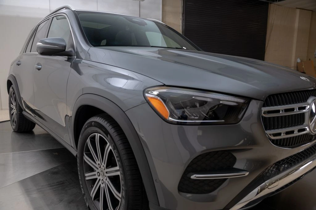 2025 Mercedes-Benz GLE GLE450 - Photo 10