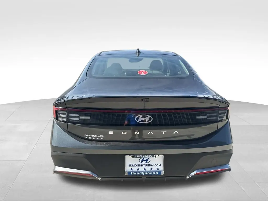 2026 Hyundai Sonata SE photo 7