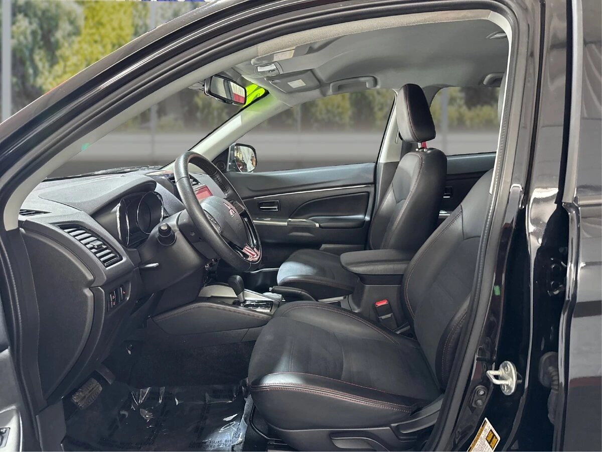 2024 Mitsubishi Outlander Sport SE - Photo 9