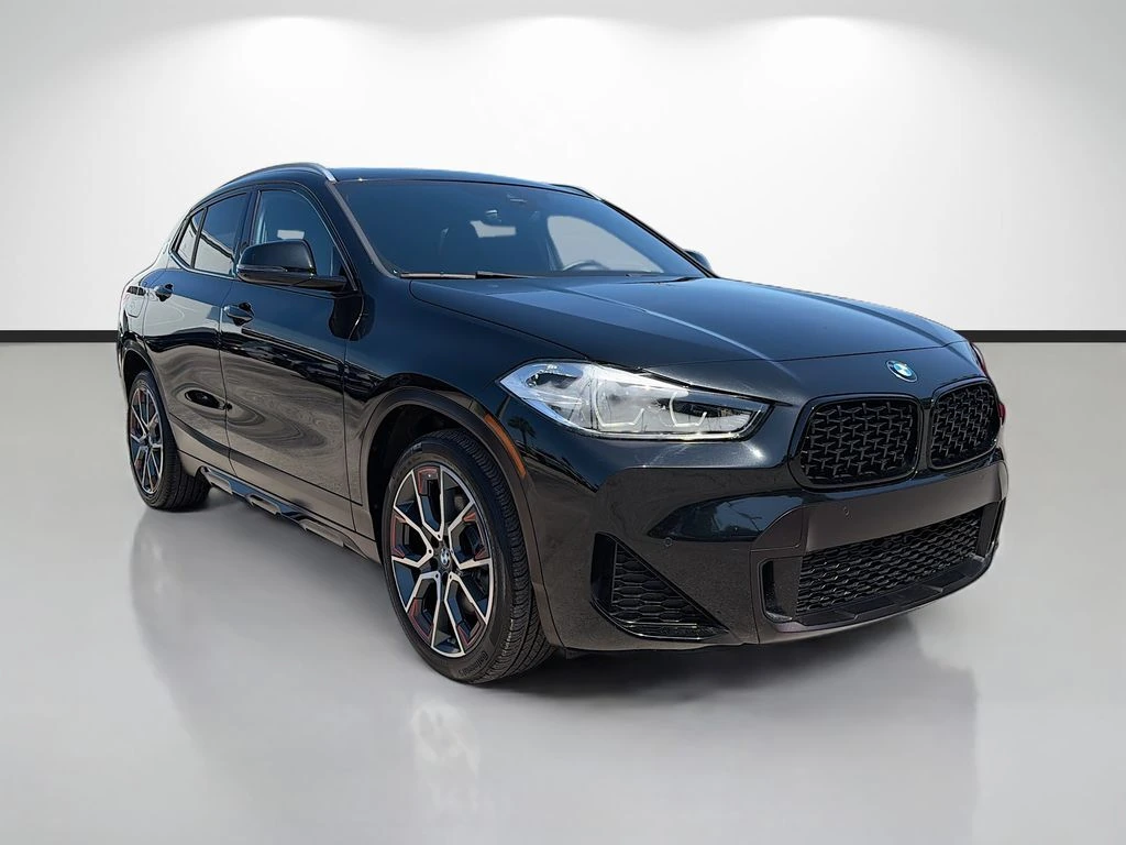 2022 BMW X2 sDrive28i's photo