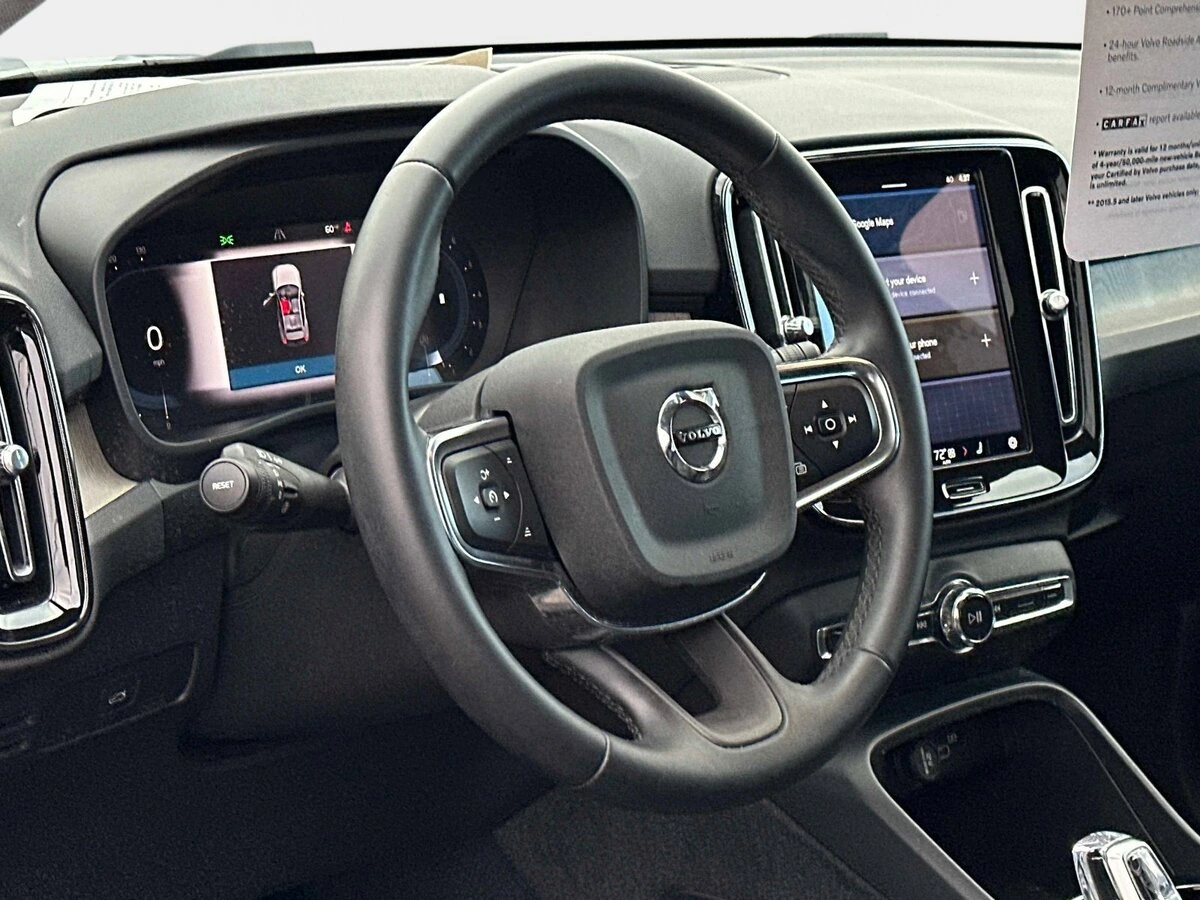 2023 Volvo - image 31