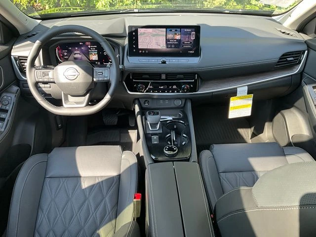 2026 Nissan Rogue Platinum - Photo 6