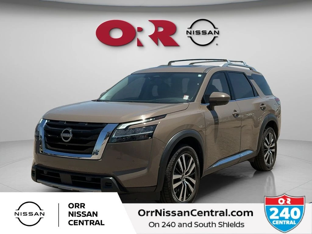 2023 Nissan Pathfinder Platinum 4WD's photo