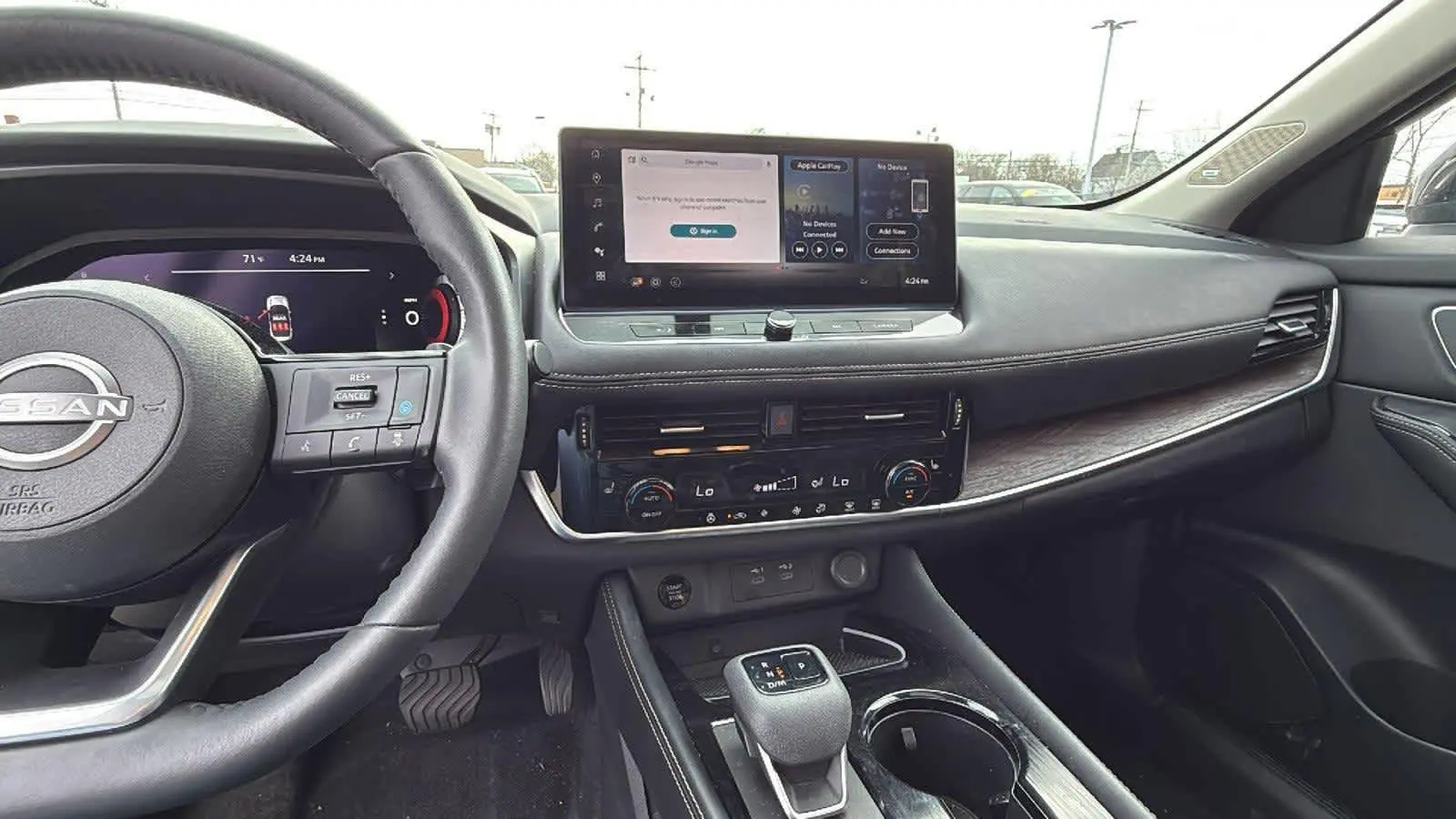 2024 Nissan Rogue Platinum photo 13