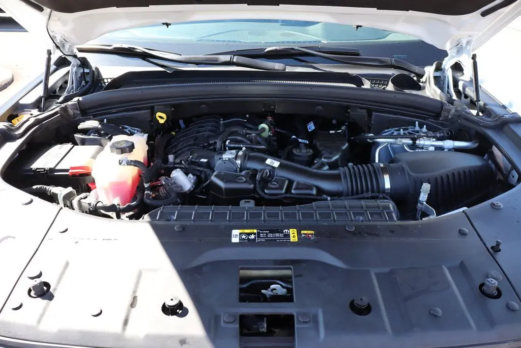 2024 Jeep Grand Cherokee Laredo photo 44