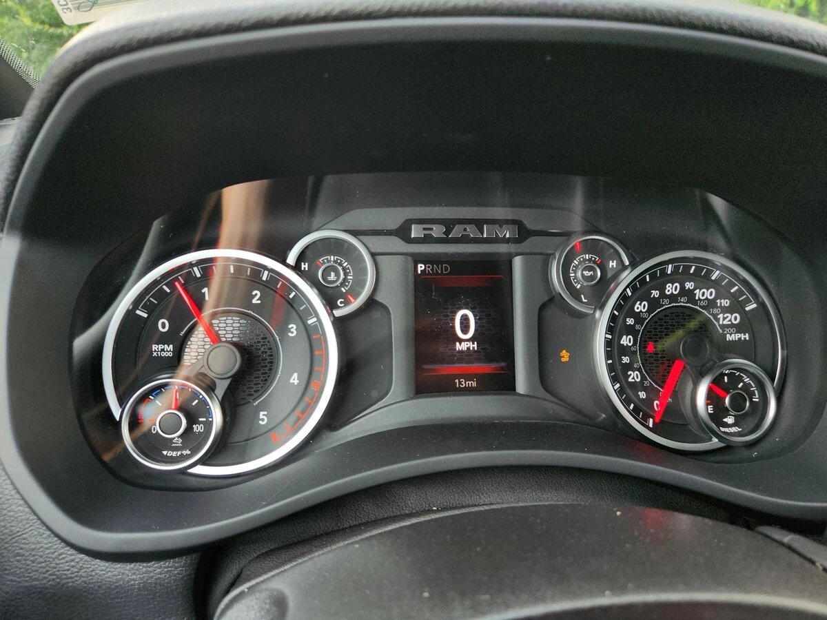 2025 RAM 2500 Tradesman - Photo 26