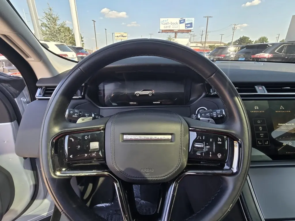2024 Land Rover Range Rover Velar S photo 10