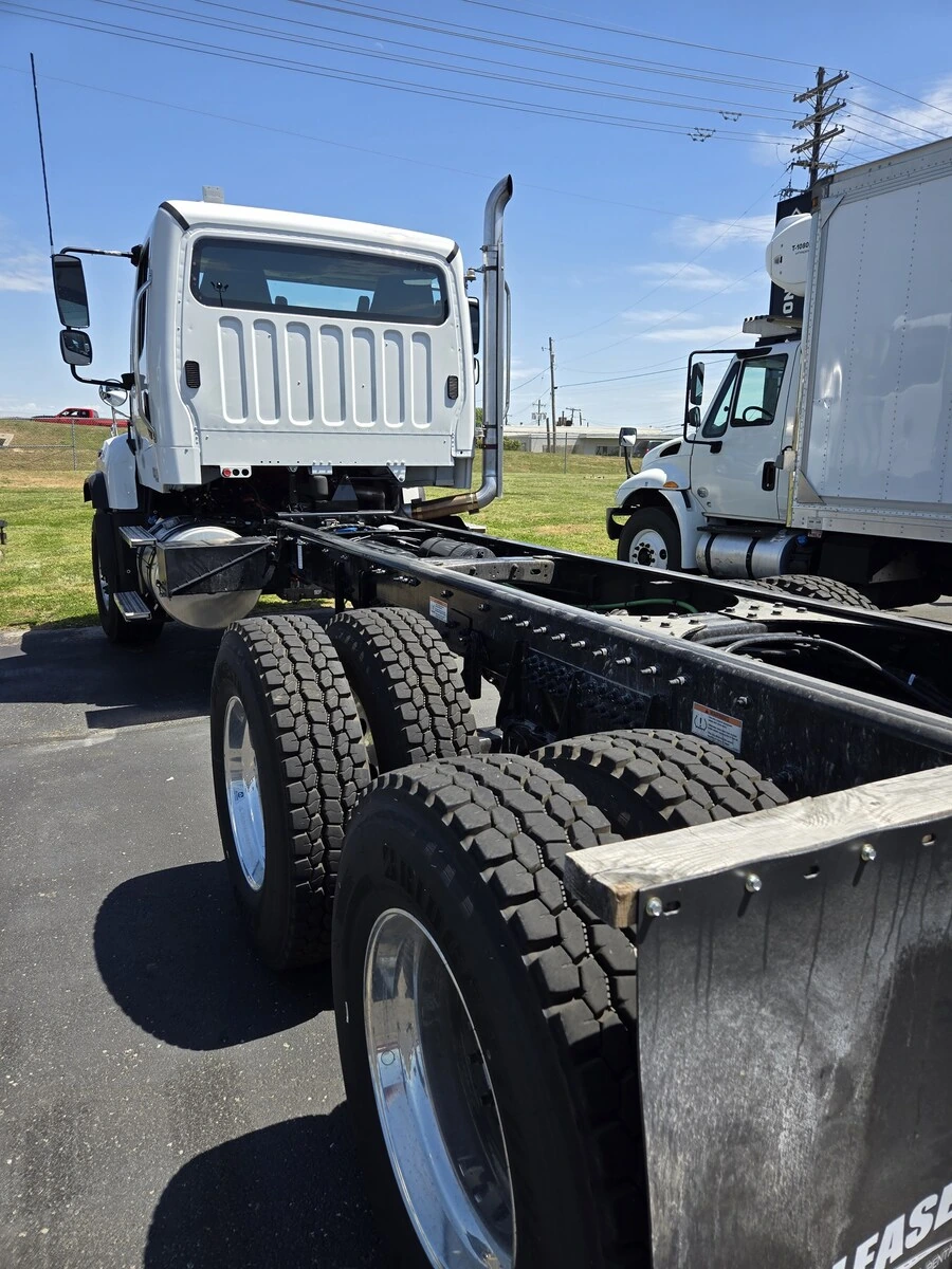 2026 Freightliner 114SD - image 6