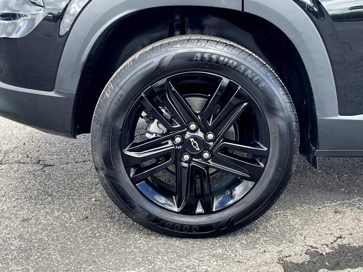 2025 Chevrolet Trax Activ - Photo 10