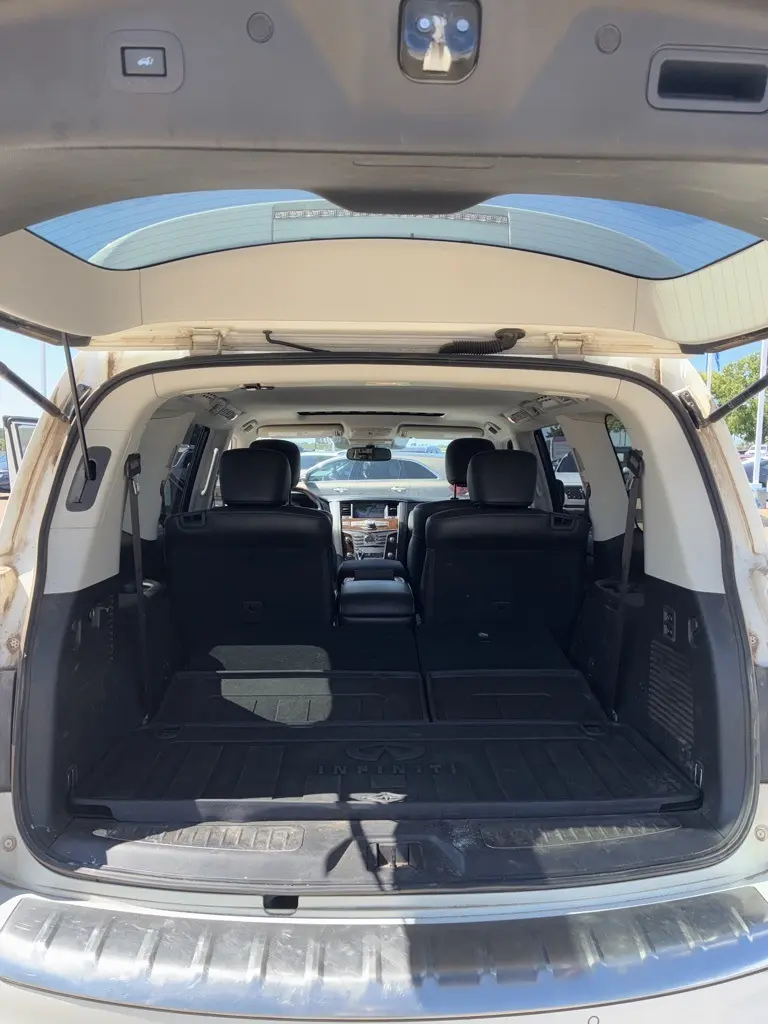 2019 Infiniti QX80 Luxe photo 15