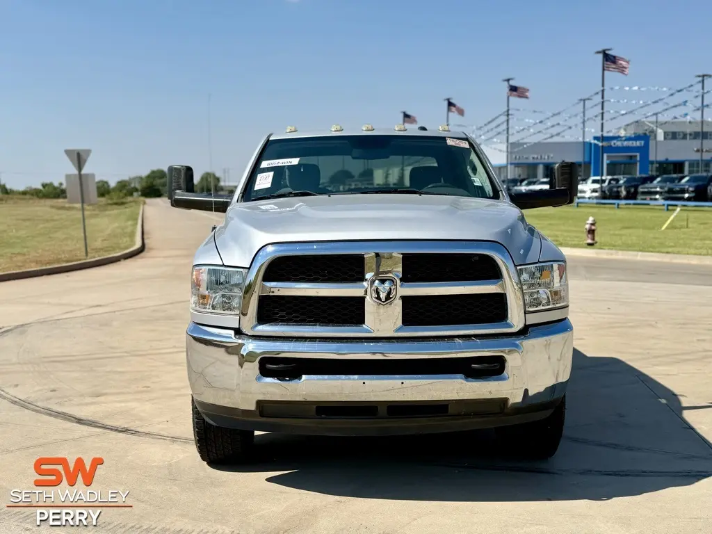 2016 Ram 2500 Tradesman photo 2