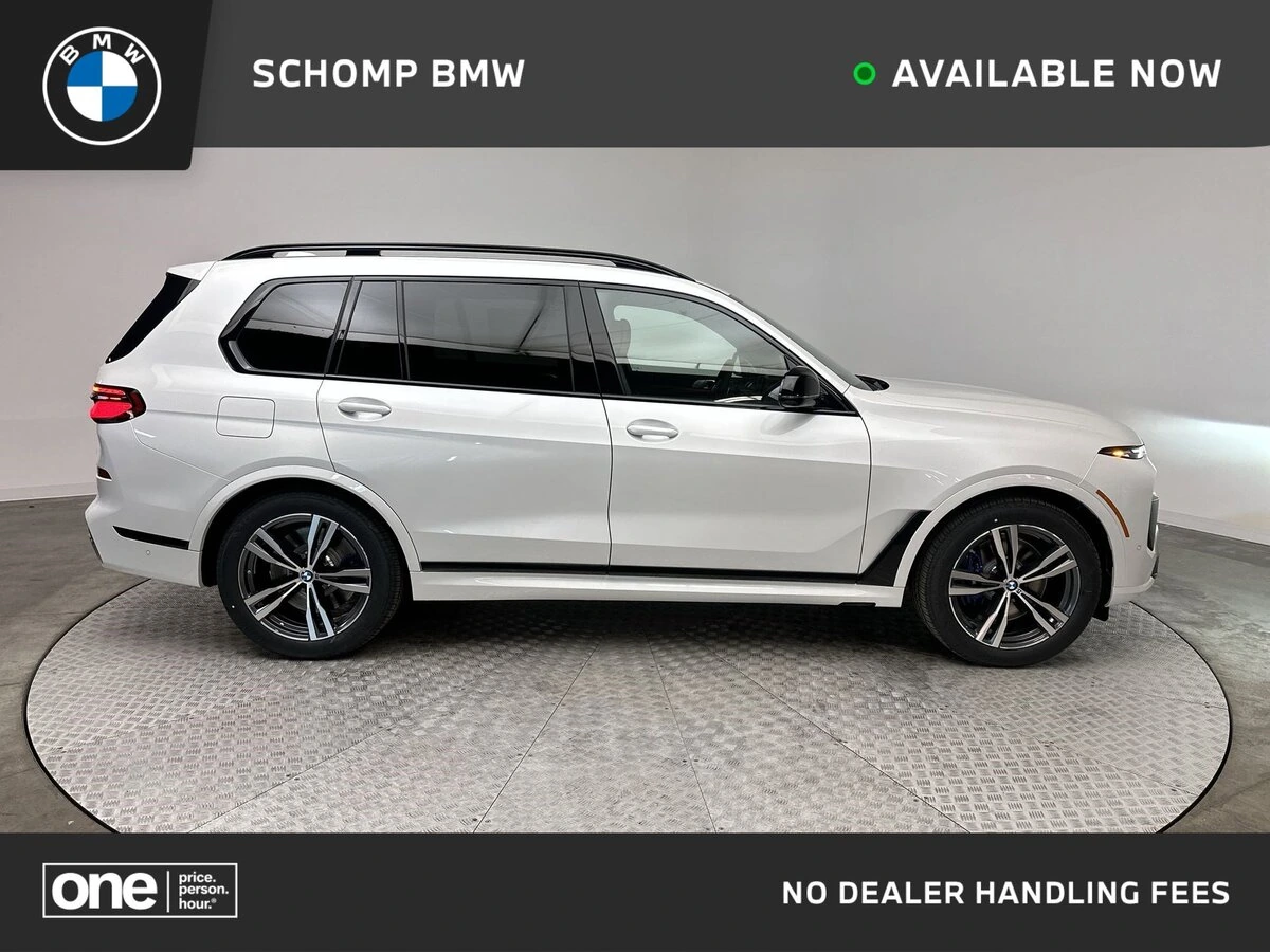 2026 BMW X7 M60i's photo