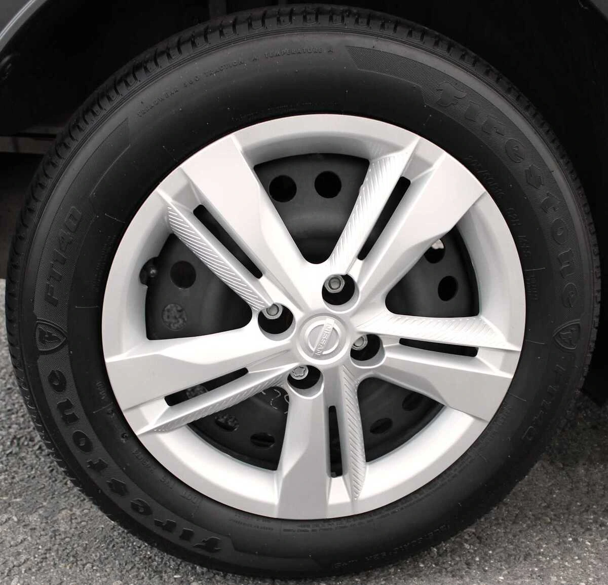2025 Nissan KICKS PLAY Base - Photo 11