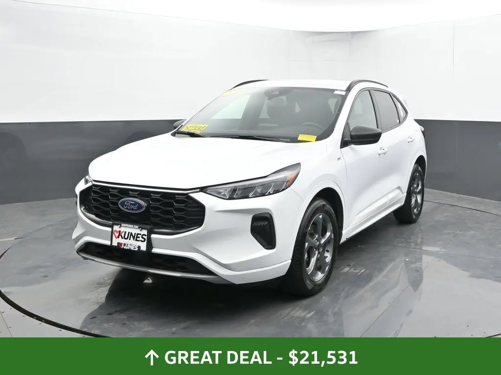2023 Ford Escape ST-Line photo 3