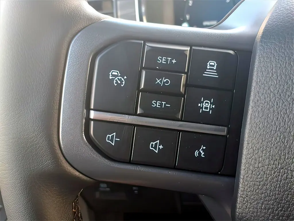 2025 Ford F-150 Lariat photo 15