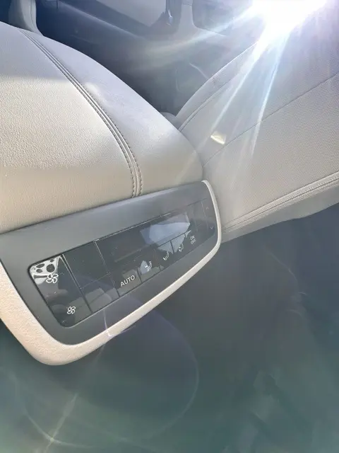 2025 Nissan Pathfinder SV photo 25