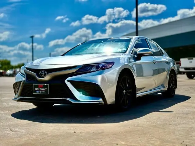 2021 Toyota Camry XSE photo 4