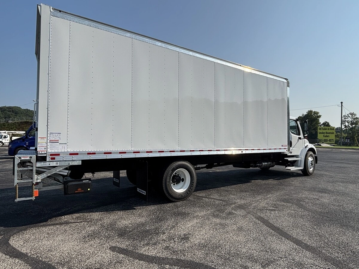 2026 Freightliner M2 106 — photo 5