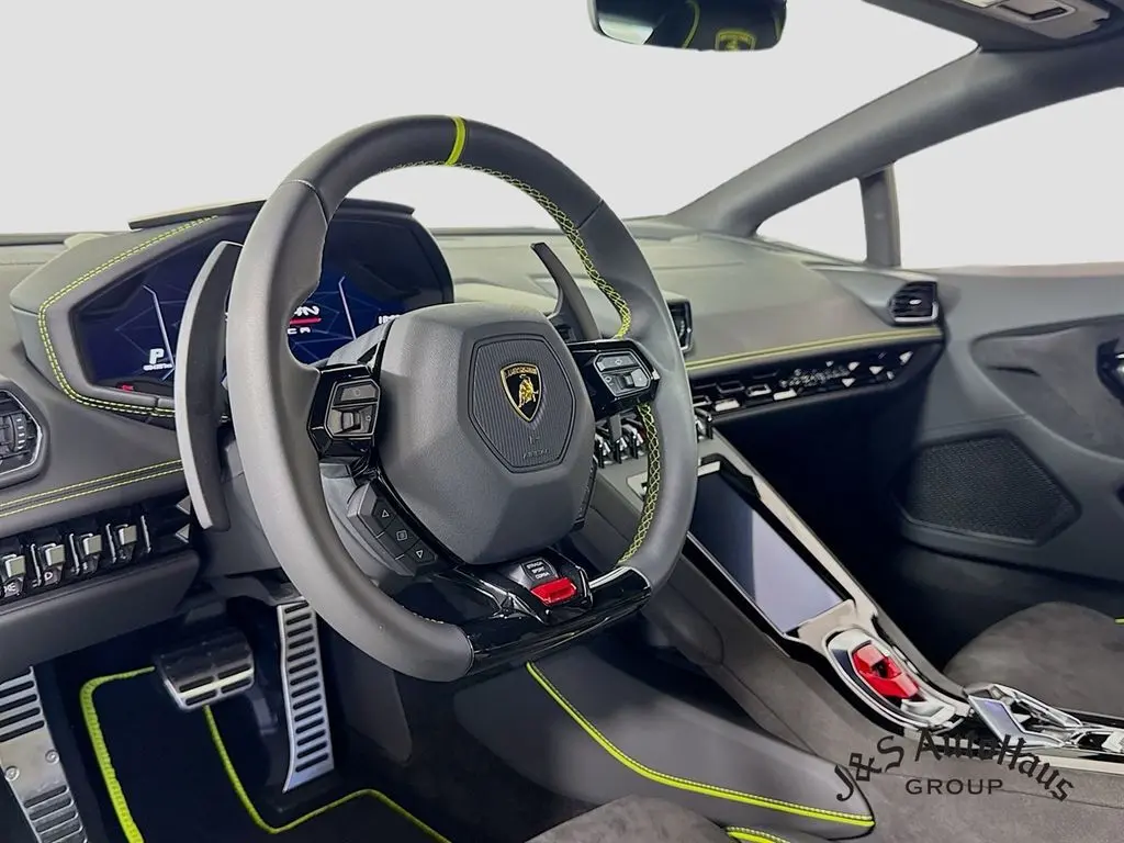 2024 Lamborghini Huracan Tecnica Base photo 9