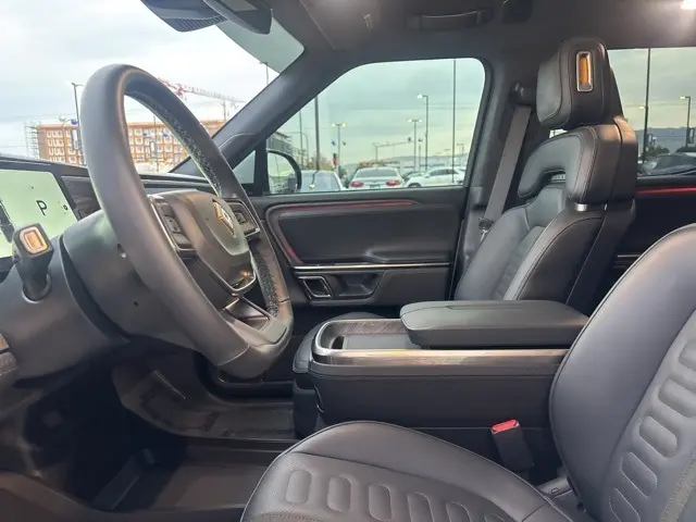 2023 Rivian R1T Launch Edition photo 19