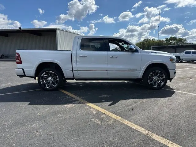 2023 Ram 1500 Limited photo 3