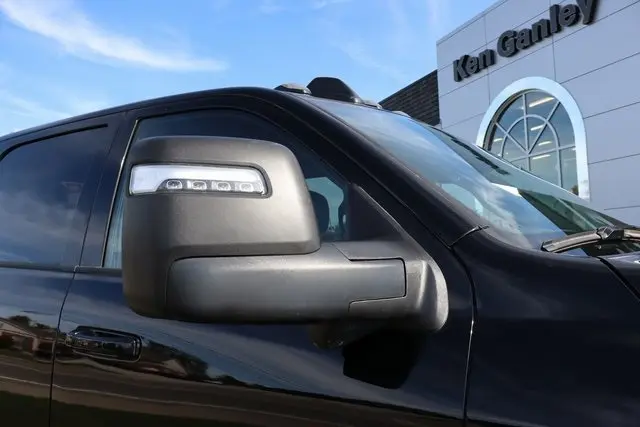 2025 Ram 2500 Laramie photo 2