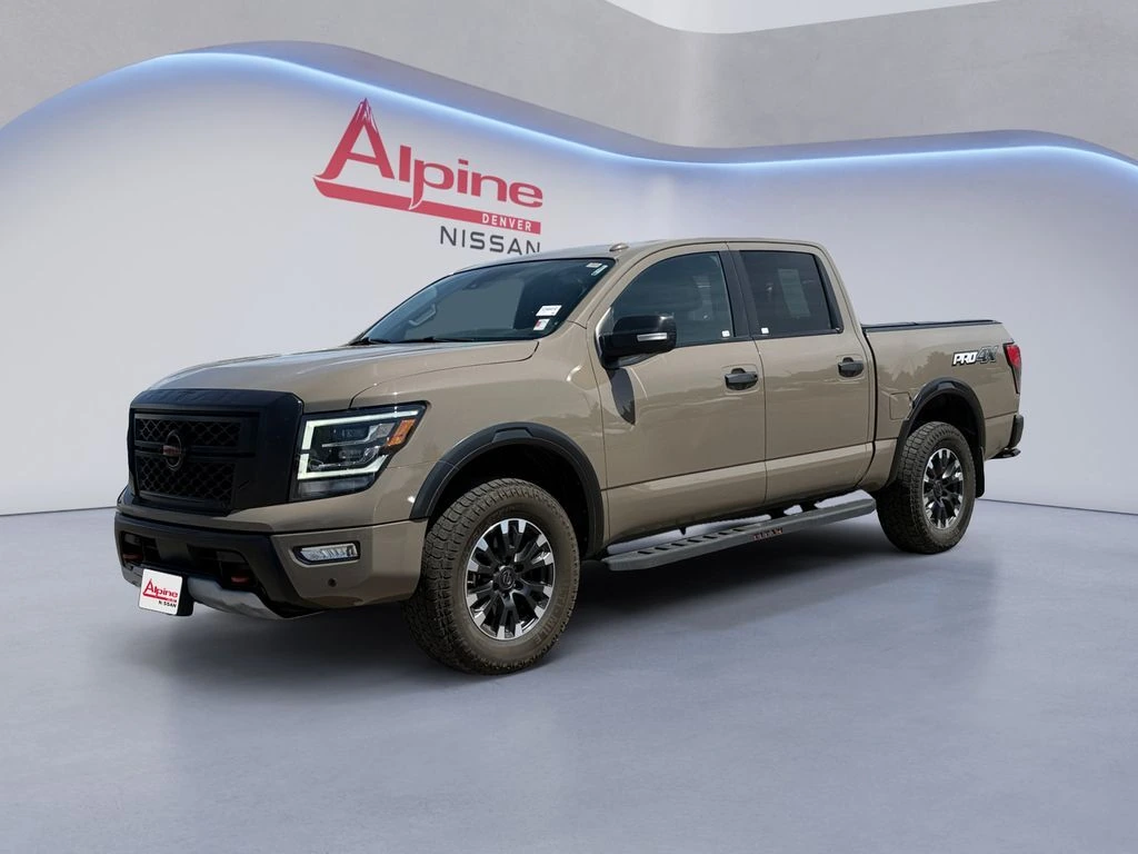 2021 Nissan Titan PRO-4X 4X4 Crew Cab's photo