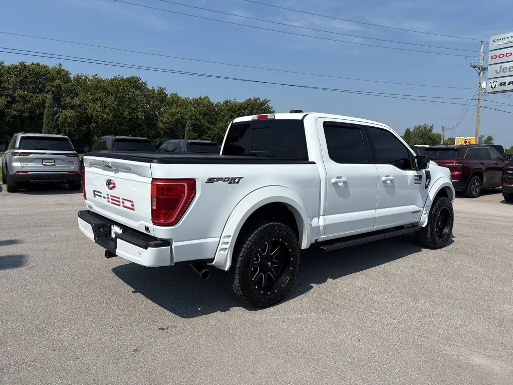 2022 Ford F-150 XLT photo 3