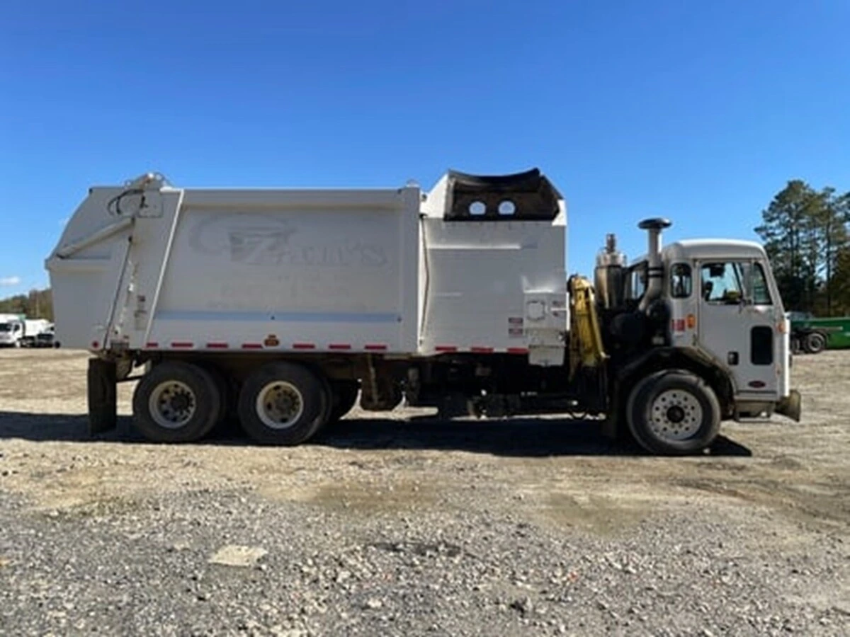 2019 Peterbilt 520 - image 7