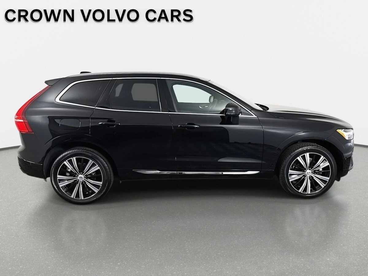 2023 Volvo - image 4