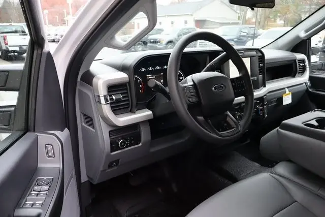 2026 Ford F-250 photo 4