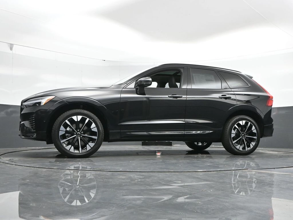 2026 Volvo XC60 Plus - Photo 44