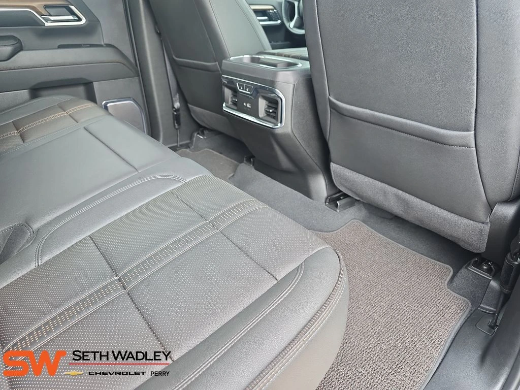 2024 Chevrolet Silverado 2500HD High Country - Photo 11