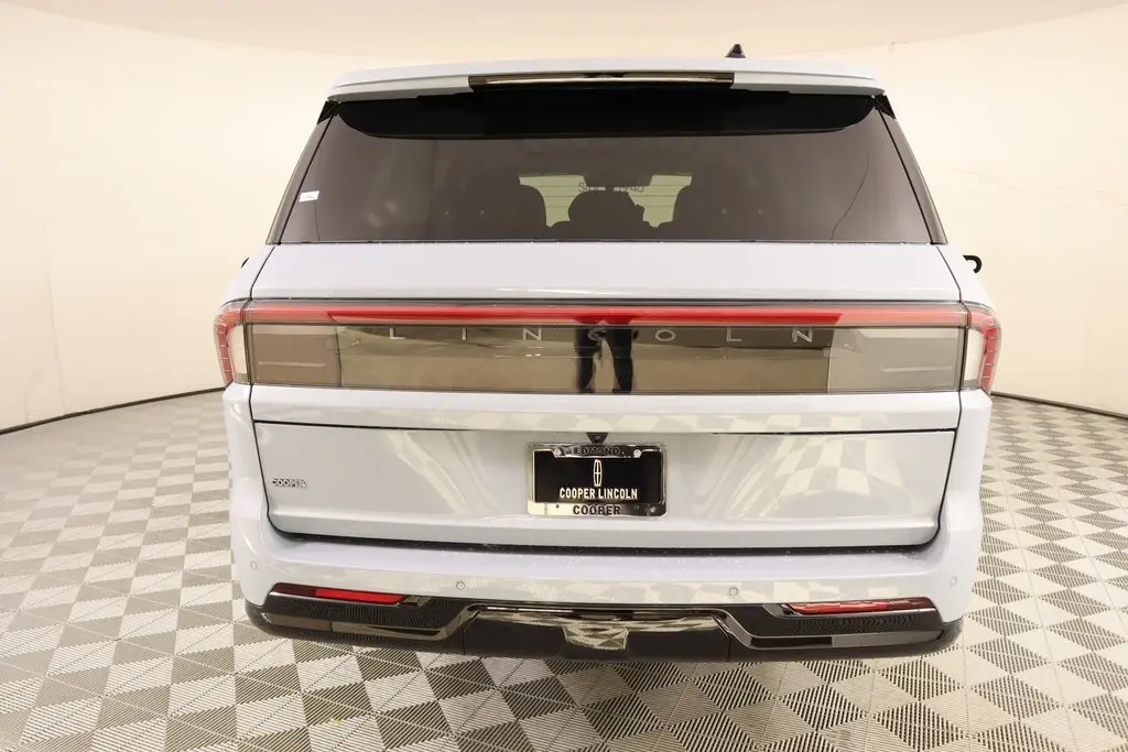 2025 Lincoln Navigator Reserve photo 19