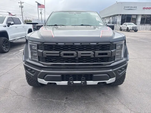 2023 Ford F-150 Raptor photo 2