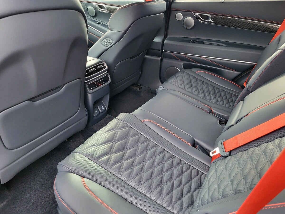 2026 GENESIS GV80 Coupe E-SC - Photo 8