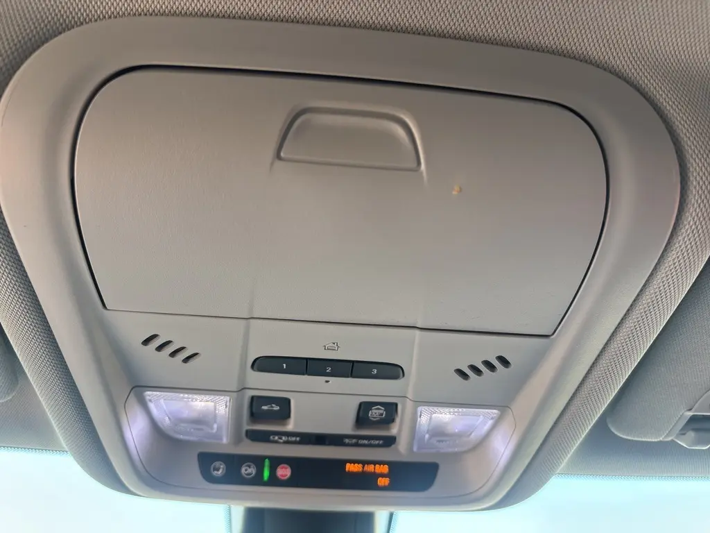 2019 Chevrolet Blazer Base 3LT photo 22