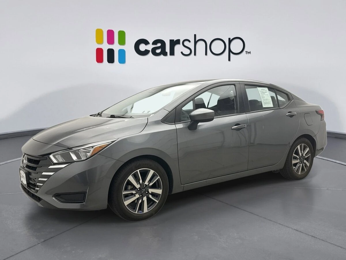 2023 Nissan Versa 1.6 SV CVT's photo